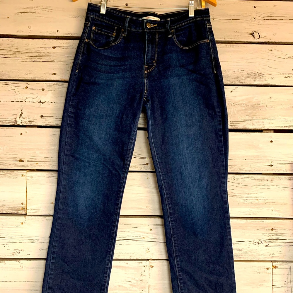 Women’s Levi jeans 505 Straight size 8